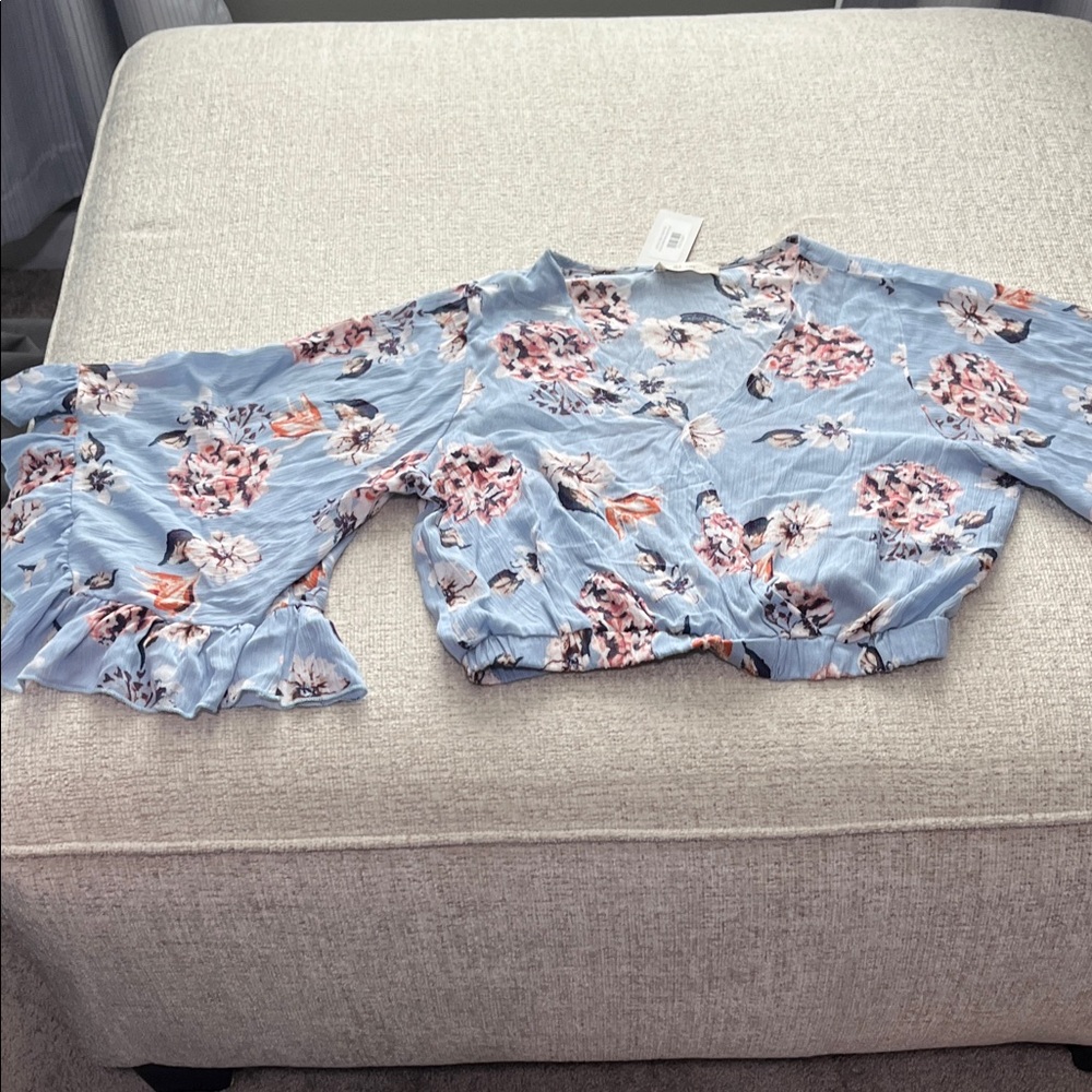 Millibon Light Blue Floral Crop Top